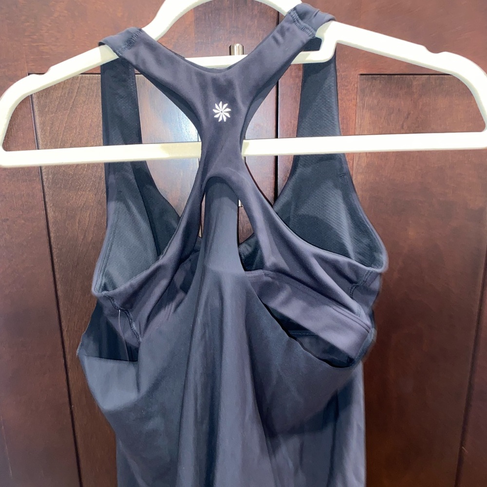 NWT Athleta tank top with built in bra